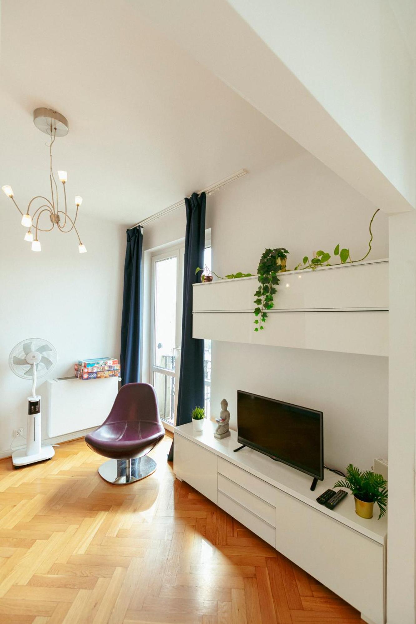 Plac Konstytucji 6 Grey - Bezplatny Garaz Podziemny - Free Parking - Dla 4 Osob Апартаменти