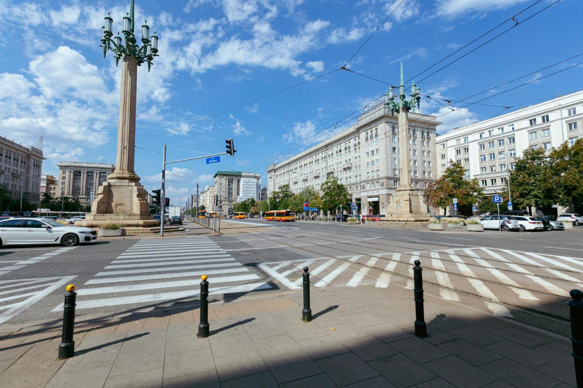 Plac Konstytucji 6 Grey - Bezplatny Garaz Podziemny - Free Parking - Dla 4 Osob Апартаменти